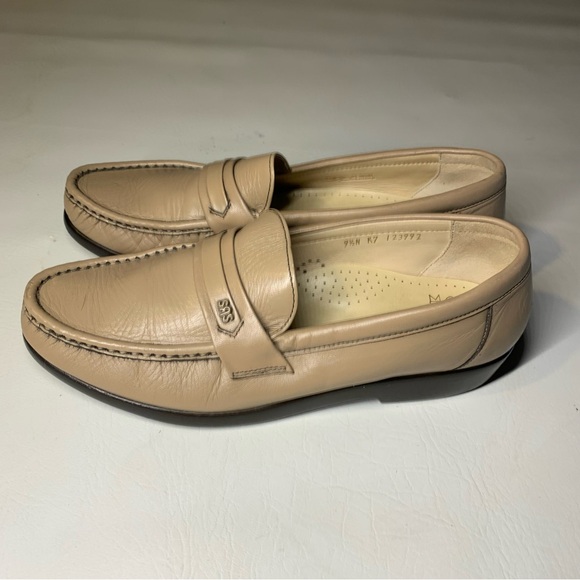 SAS Tan Beige Easy Slip On Toe Flats Women’s Size 9.5 N - Picture 8 of 14
